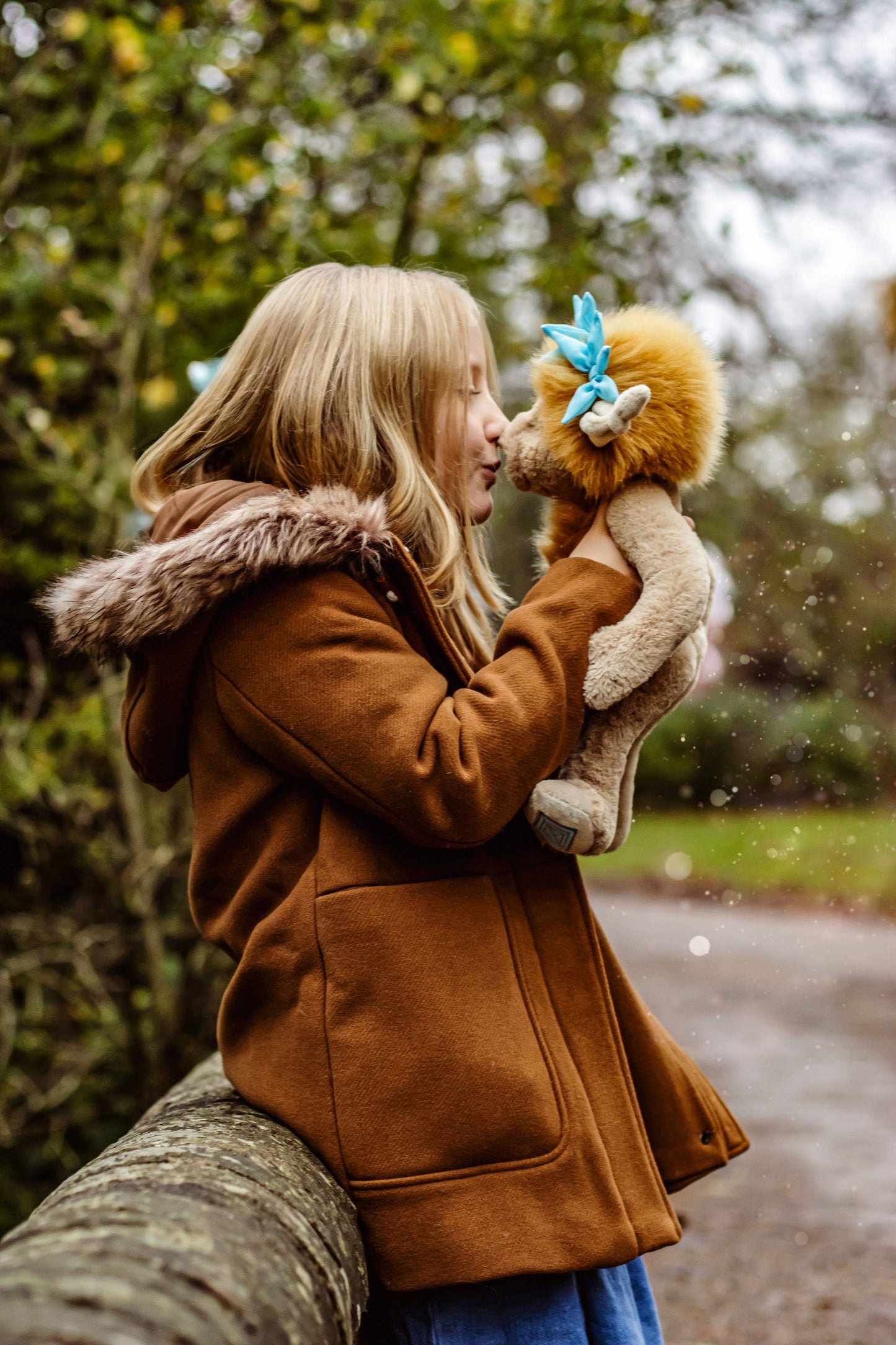 Charlie Bears Topaz Blu Soft Plush Toy Teddy Bear Troll: Bearhouse / Troll